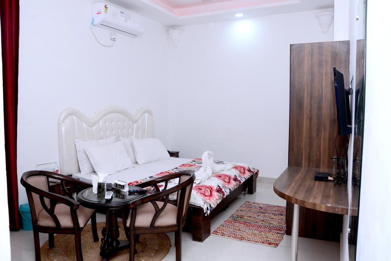 Hotel Pratap Regal Bharatpur Exterior photo
